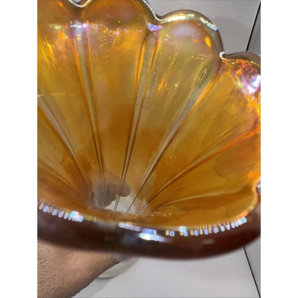 Imperial Glass swung carnival